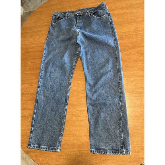 Wrangler Blue Denim Jeans Mens Size 36x32 ‎ Blue Casual Button NICE - Picture 2 of 11
